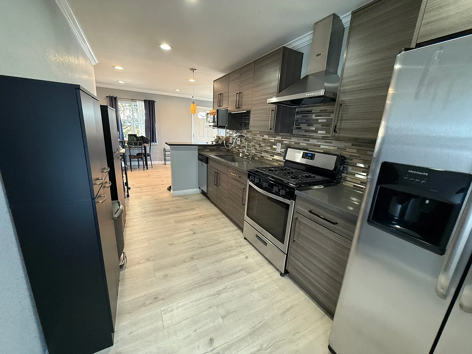 4812 Daisy St — Photo 4