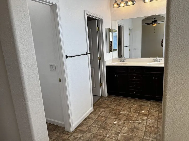 1847 Vintage Cir — Photo 15