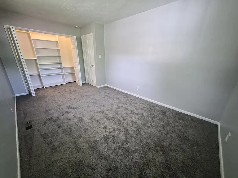 4708 Payton Ave — Photo 22