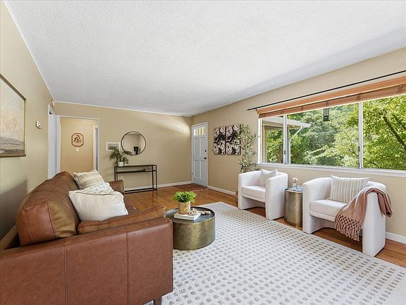 5th image of 8060 Hihn Rd