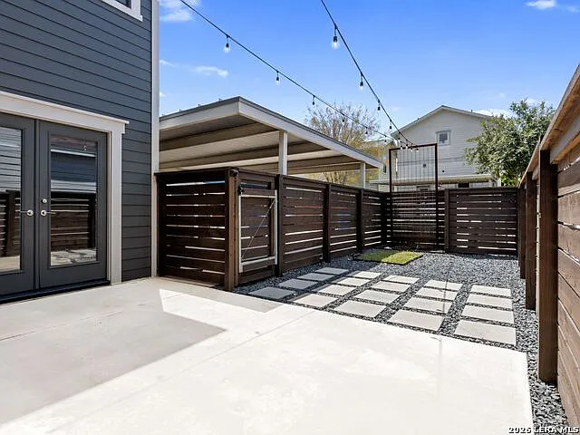 1114 N Olive St — Photo 27