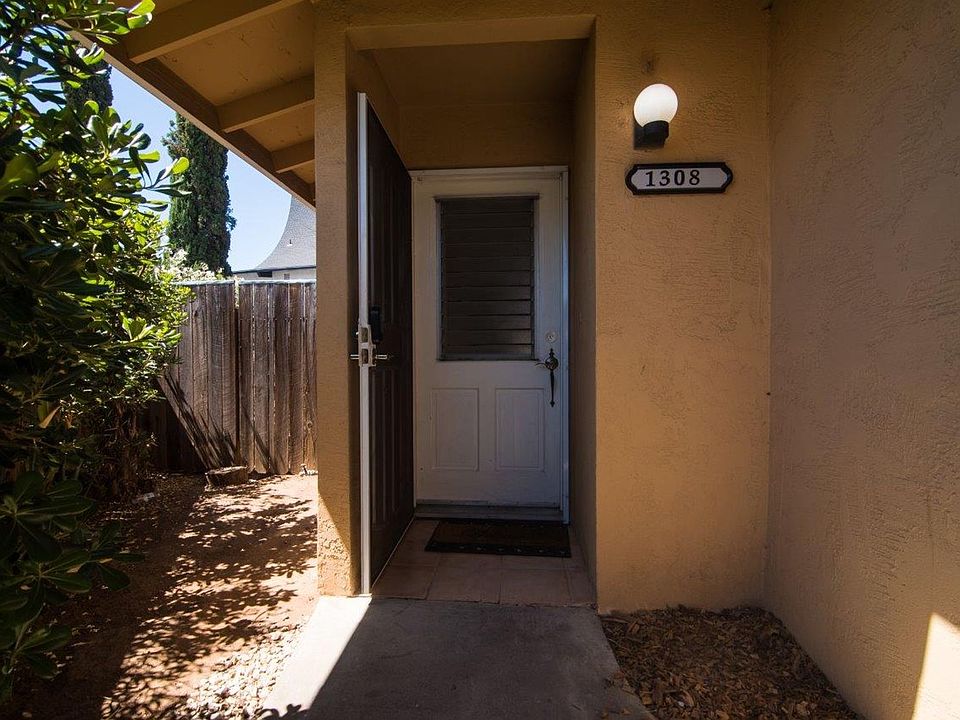 1st image of 1304 S Juniper St #1308