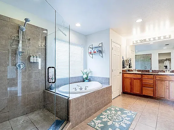 12557 Maui Way — Photo 31
