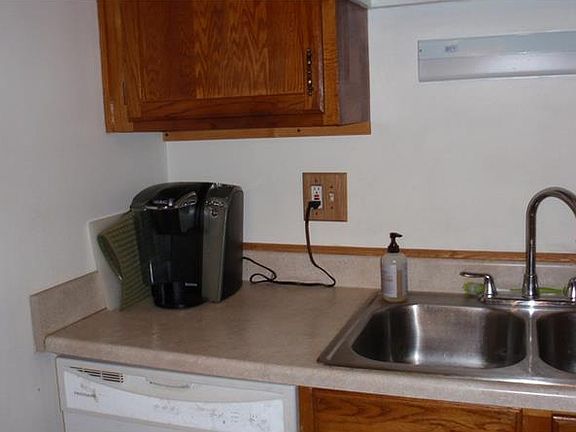 5th image of 330 Central Dr