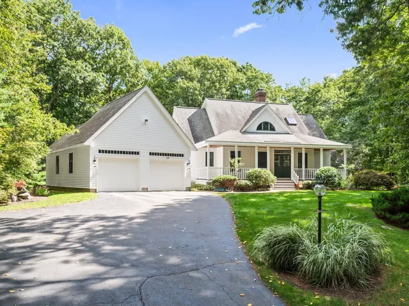 128 Warren St, Boylston, MA 01505