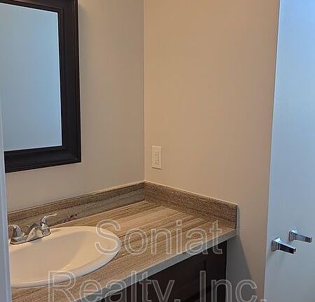 3rd image of 4116 N Rocheblave St