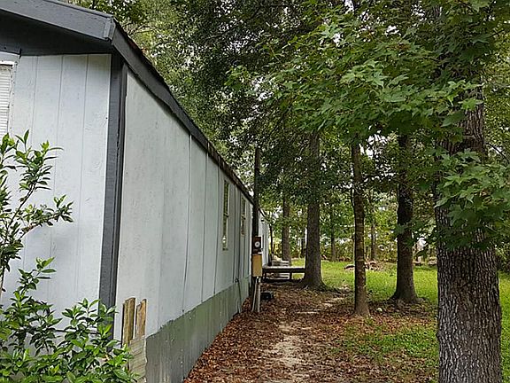 3rd image of 211 Wooded Oak Ct