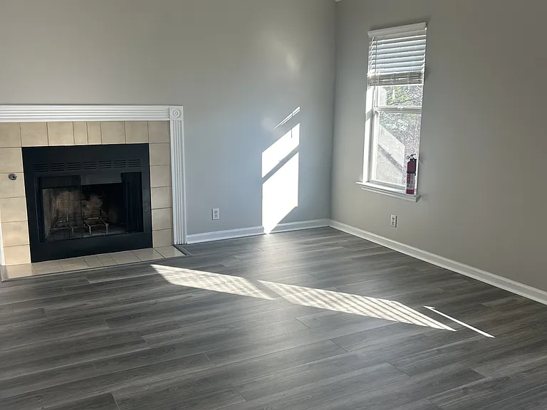 533 Woodland Hills Dr — Photo 8