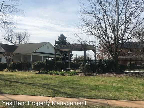 4th image of 373 Coral Cir