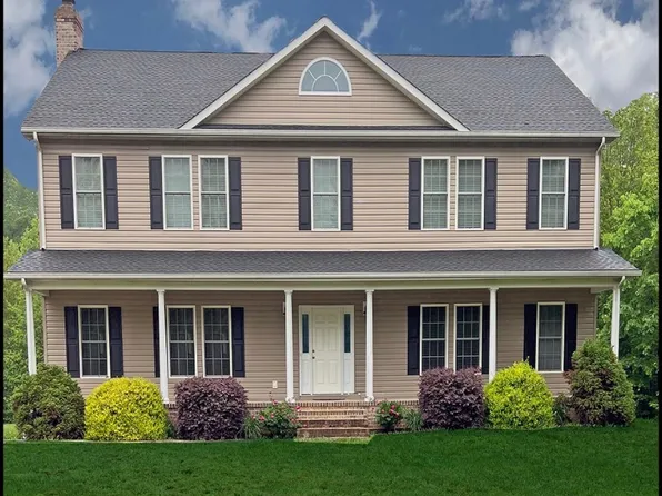 132 Forest View Rd, Cumberland, VA 23040