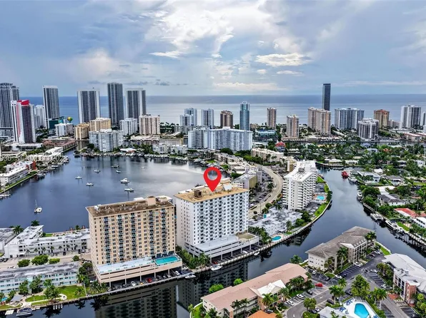 427 Golden Isles Dr APT 11C, Hallandale Beach, FL 33009