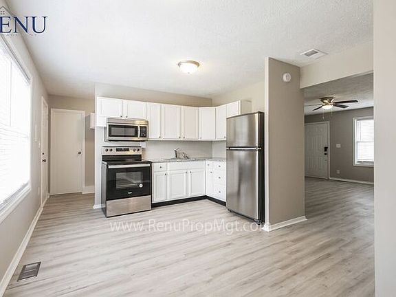 5th image of 4450 N Sheridan Ave