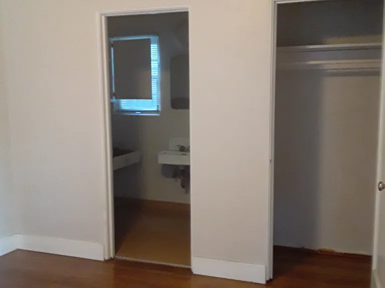 240 River St #10 — Photo 2