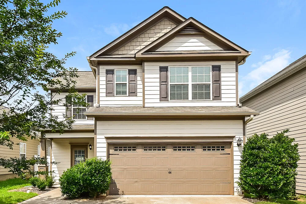 3 bed, 2.5 bath, 1345 sqft, $1,890 — Photo 1