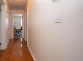 883 Hunterdon St, Newark, NJ 07112