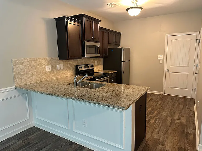 4680 Ravenwood Loop — Photo 2