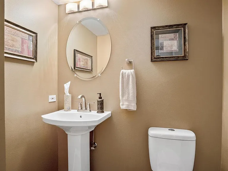 2947 Caldwell Ln — Photo 11