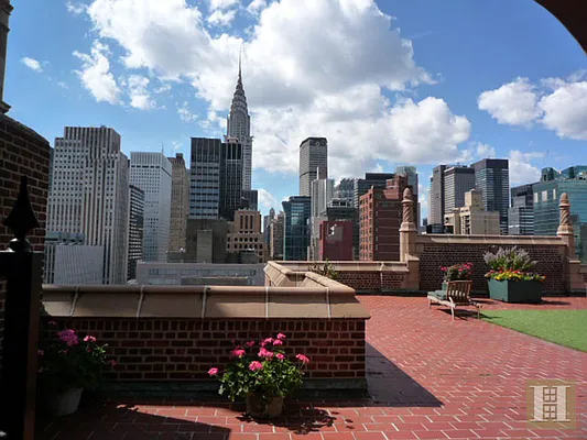 Rented by Halstead Real Estate | media 19