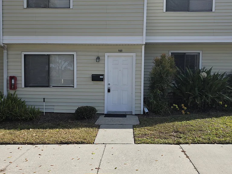 631 Northlake Blvd #631 — Photo 1