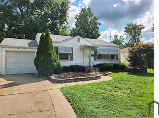 10128 Cabot Dr, Saint Louis, MO 63137