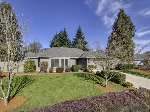 1524 NE Greensword Dr, Hillsboro, OR 97124