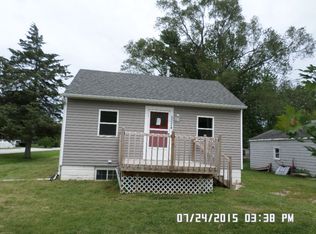 3224 40th St, Moline, IL 61265