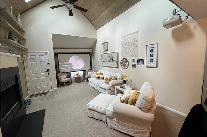 2 bed, 1646 sqft, $2,200 — Photo 3