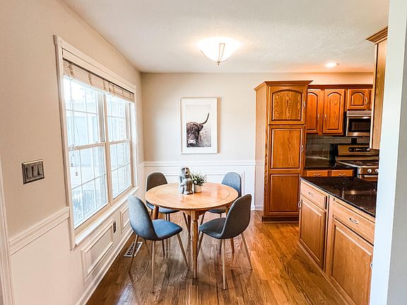 5th image of 4322 Wallerton Ct