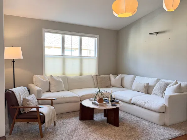 1131 Goddard St, San Marcos, CA 92078