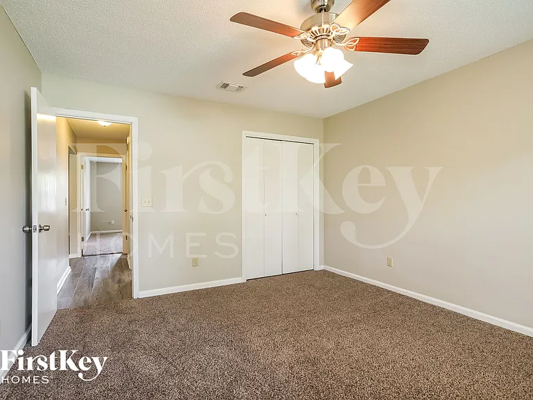 10904 Grand Trunk Ln — Photo 13
