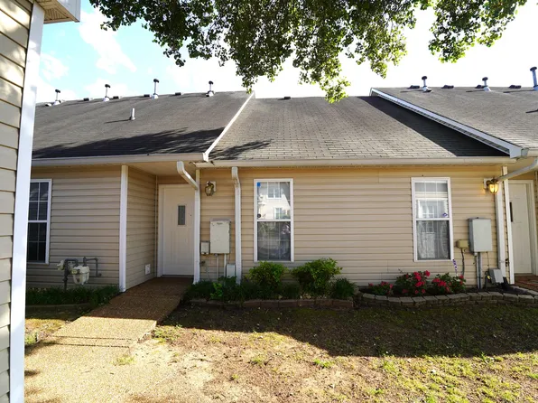 131 Lake Chateau Dr, Hermitage, TN 37076