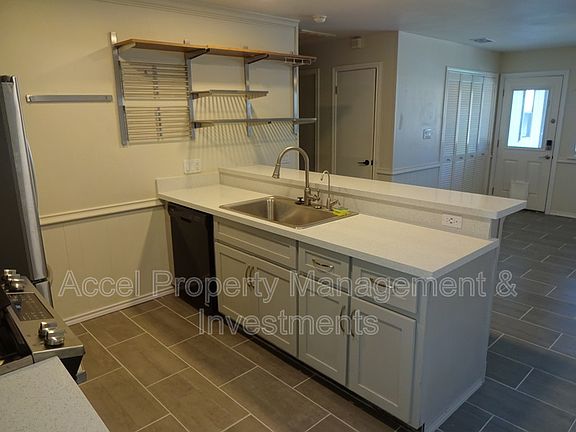 5th image of 4701 N 6th St