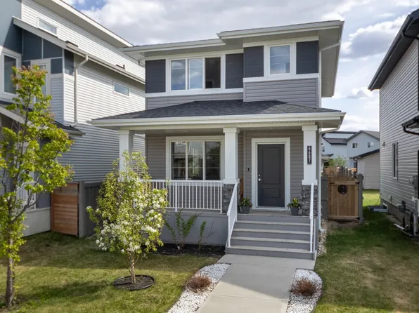 6687 Cardinal Rd SW, Edmonton, AB T6W 2Y4