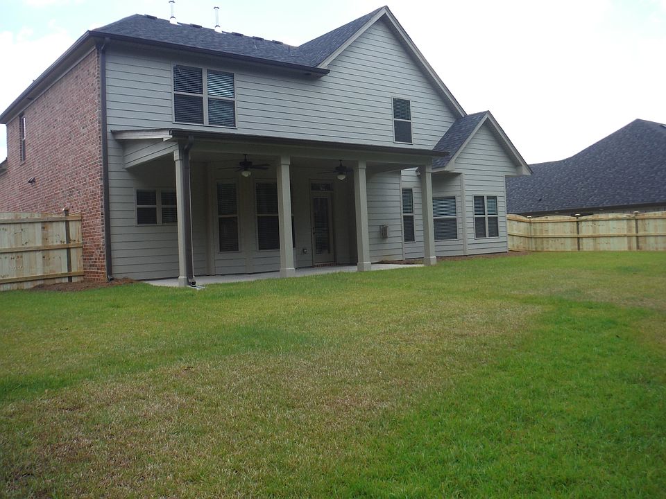 2nd image of 390 Hollow Cove Rd