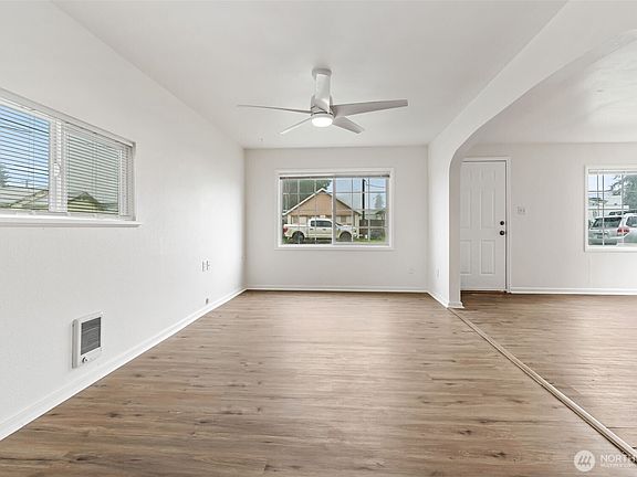 5th image of 107 N 2nd