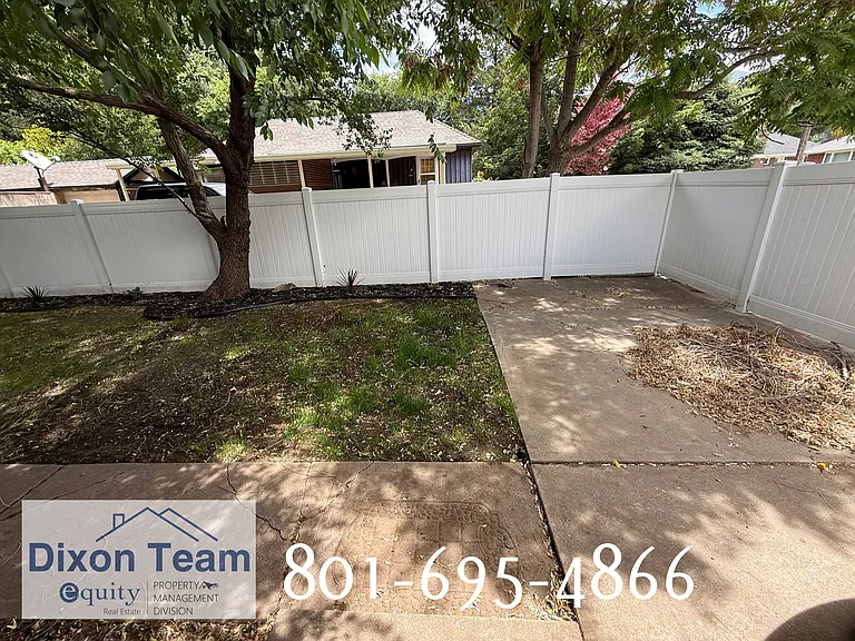 815 Canyon Rd — Photo 12