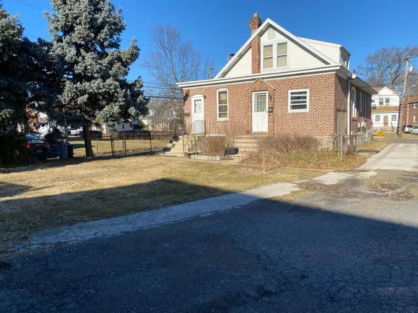 104 E Oak Ln #A, Glenolden, PA 19036