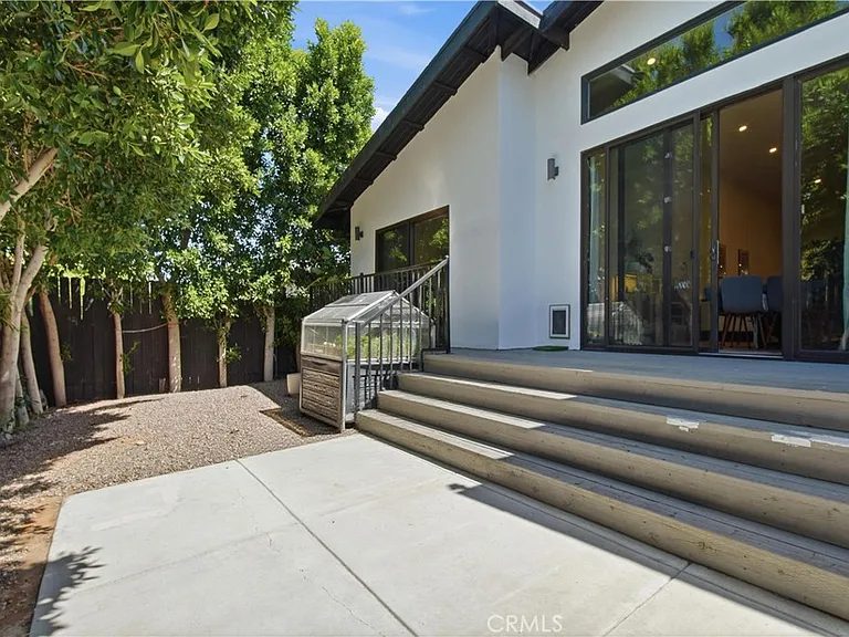 17713 Bullock St — Photo 35