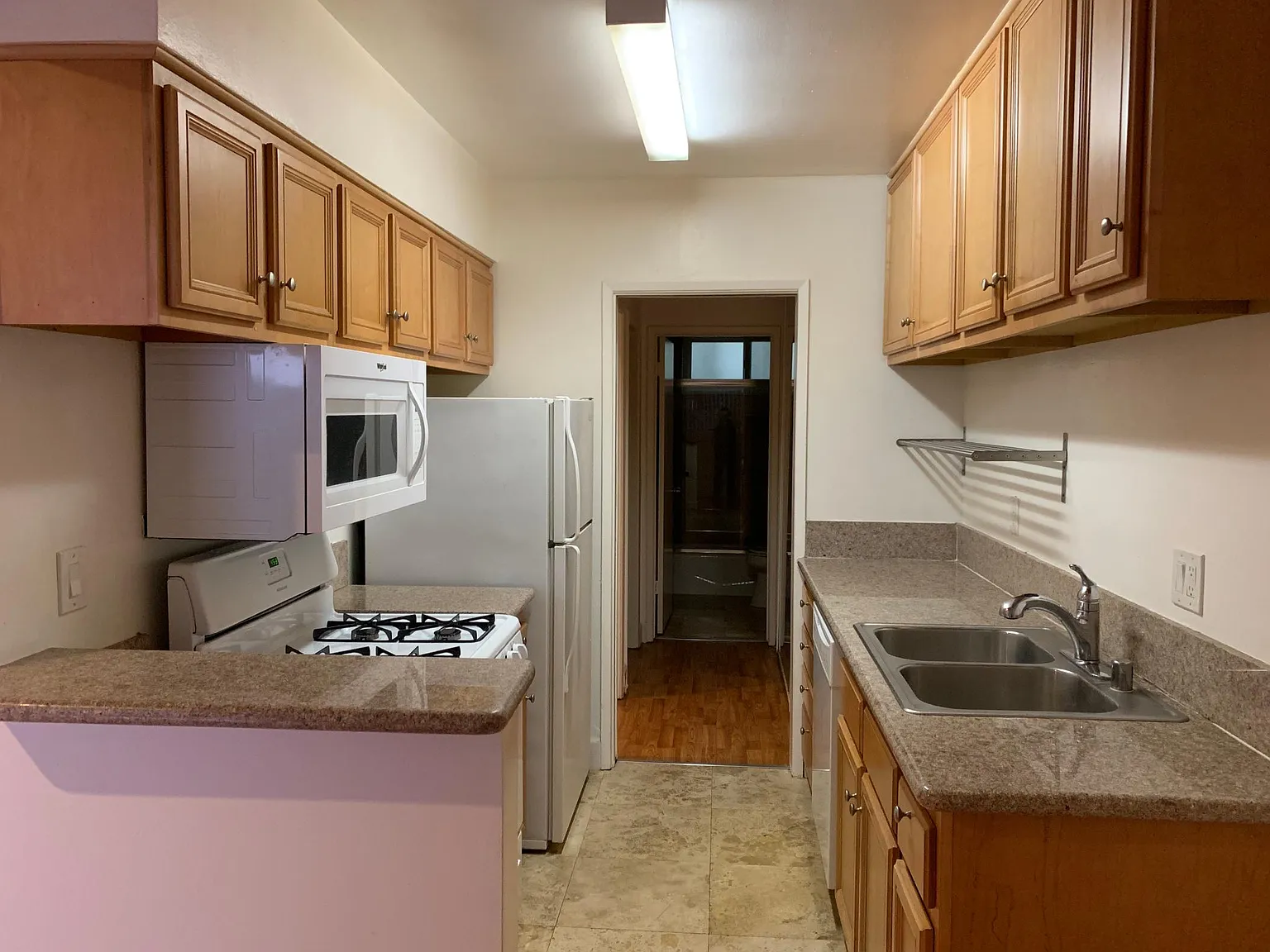 1 bed, 800 sqft, $2,595 — Photo 3