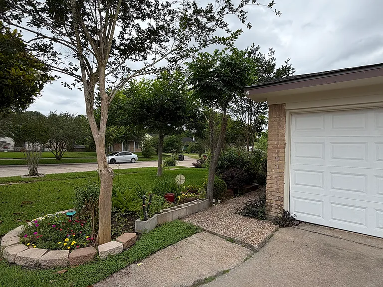 12022 Pompano Ln — Photo 8