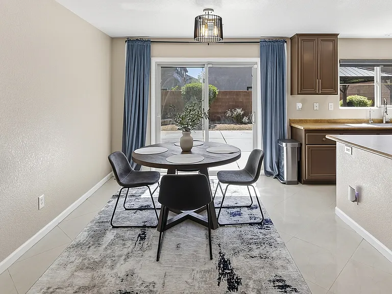 10847 Iona Island Ave — Photo 11
