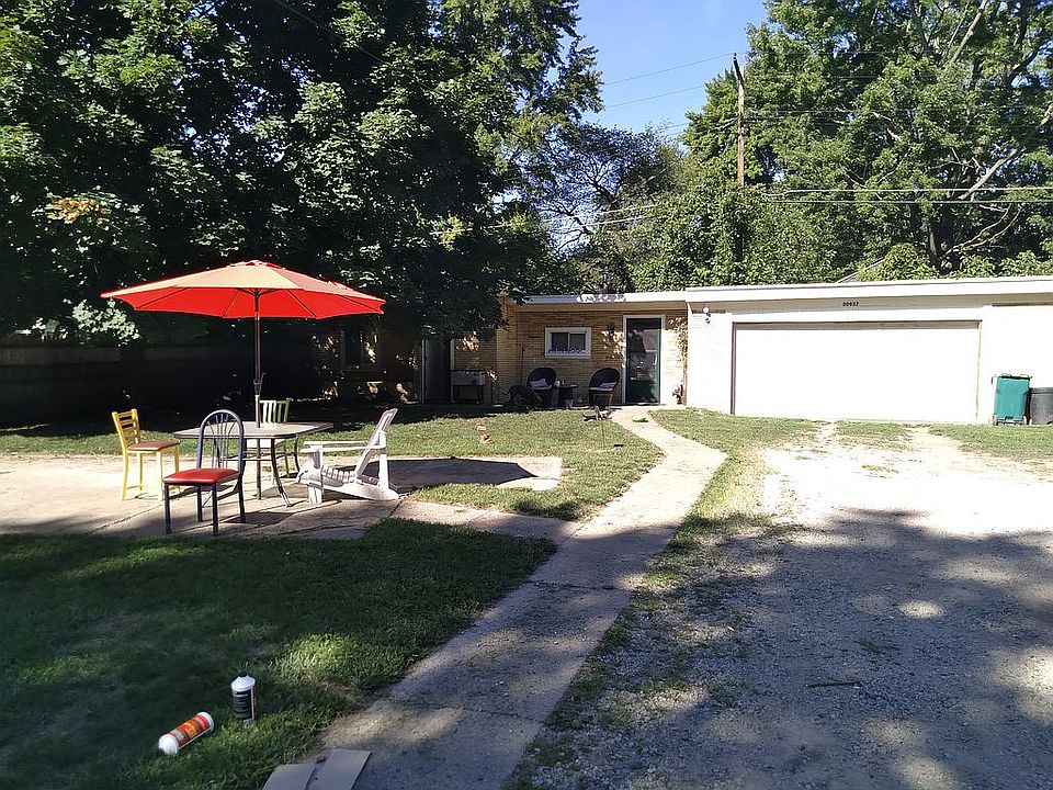 2nd image of 20937 Inkster Rd