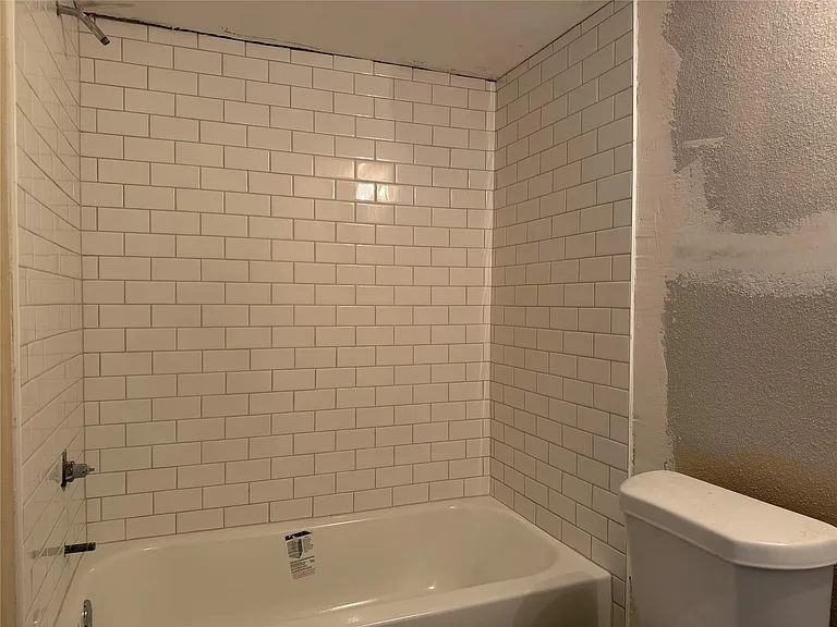 1311 Antoine Dr #219 — Photo 29