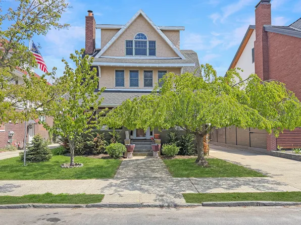 5007 Surf Avenue image 1 of 31