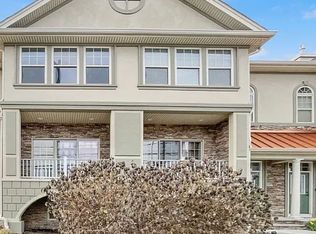 734 Green Ln, Union, NJ 07083