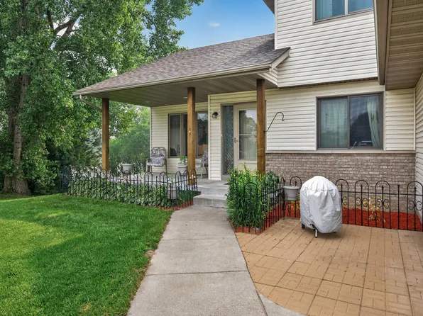 19408 Albany Ct NW, Elk River, MN 55330