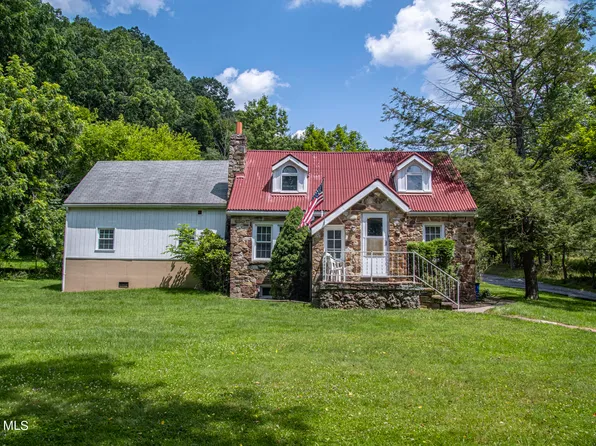 333 Detrich Dr, Altoona, PA 16601