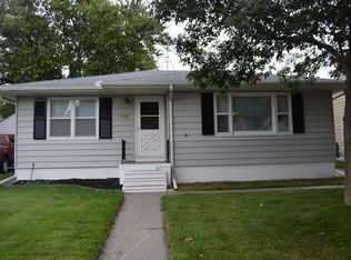 1370 Monroe St, Fremont, NE 68025