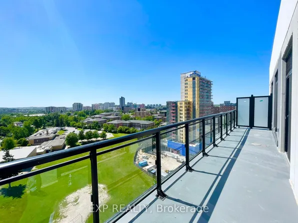128 King St N, Waterloo, ON