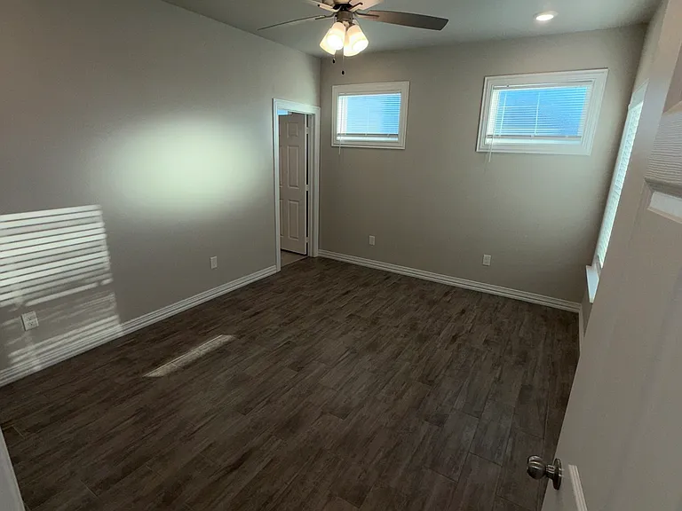3481 Fenway Cir — Photo 9